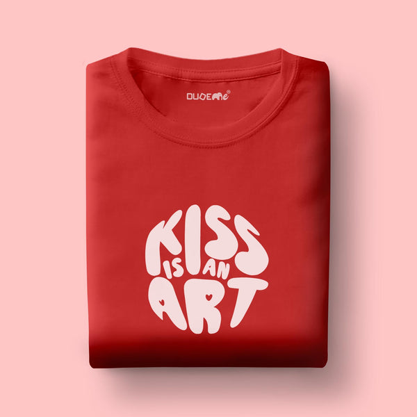 Kiss is an Art Boyfriend Fit Half Sleeve T-Shirt